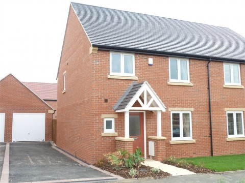 Poppy Road, Lutterworth