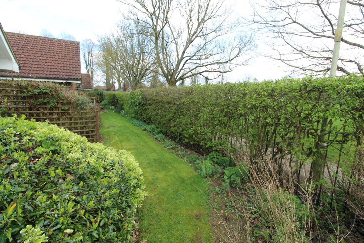 Images for The Hawthorns, Lutterworth