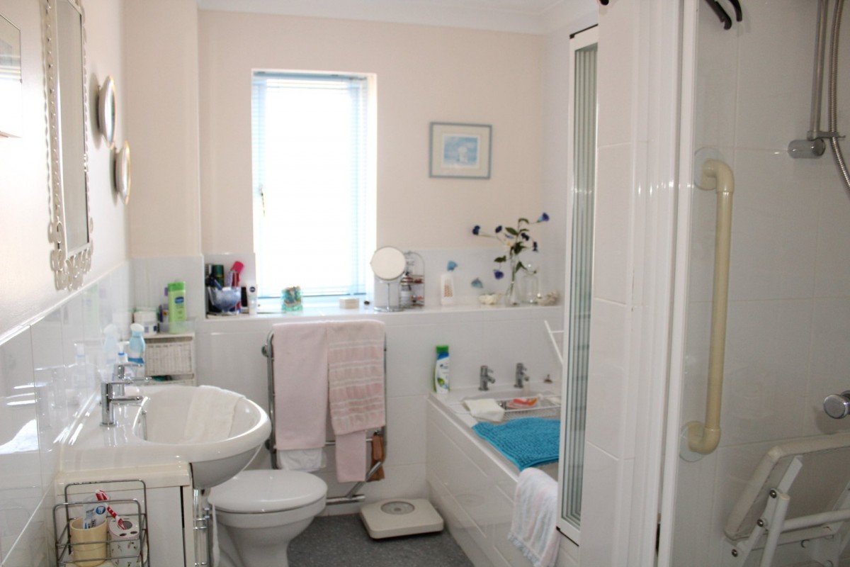 Images for The Hawthorns, Lutterworth