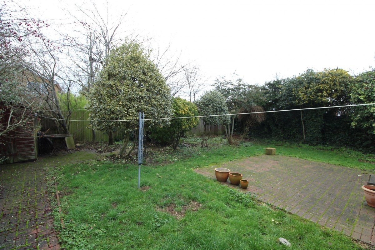 Images for Yew Tree Close, Lutterworth