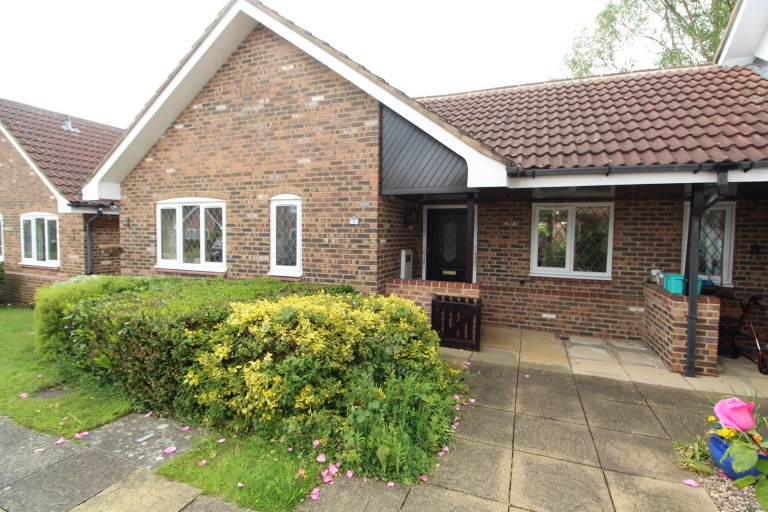The Hawthorns, Lutterworth